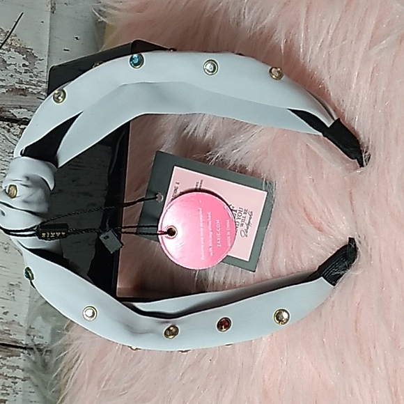 Zaxie By Stefanie Taylor Lilac Knotted Rhinestone HeadBand - Picture 3 of 6